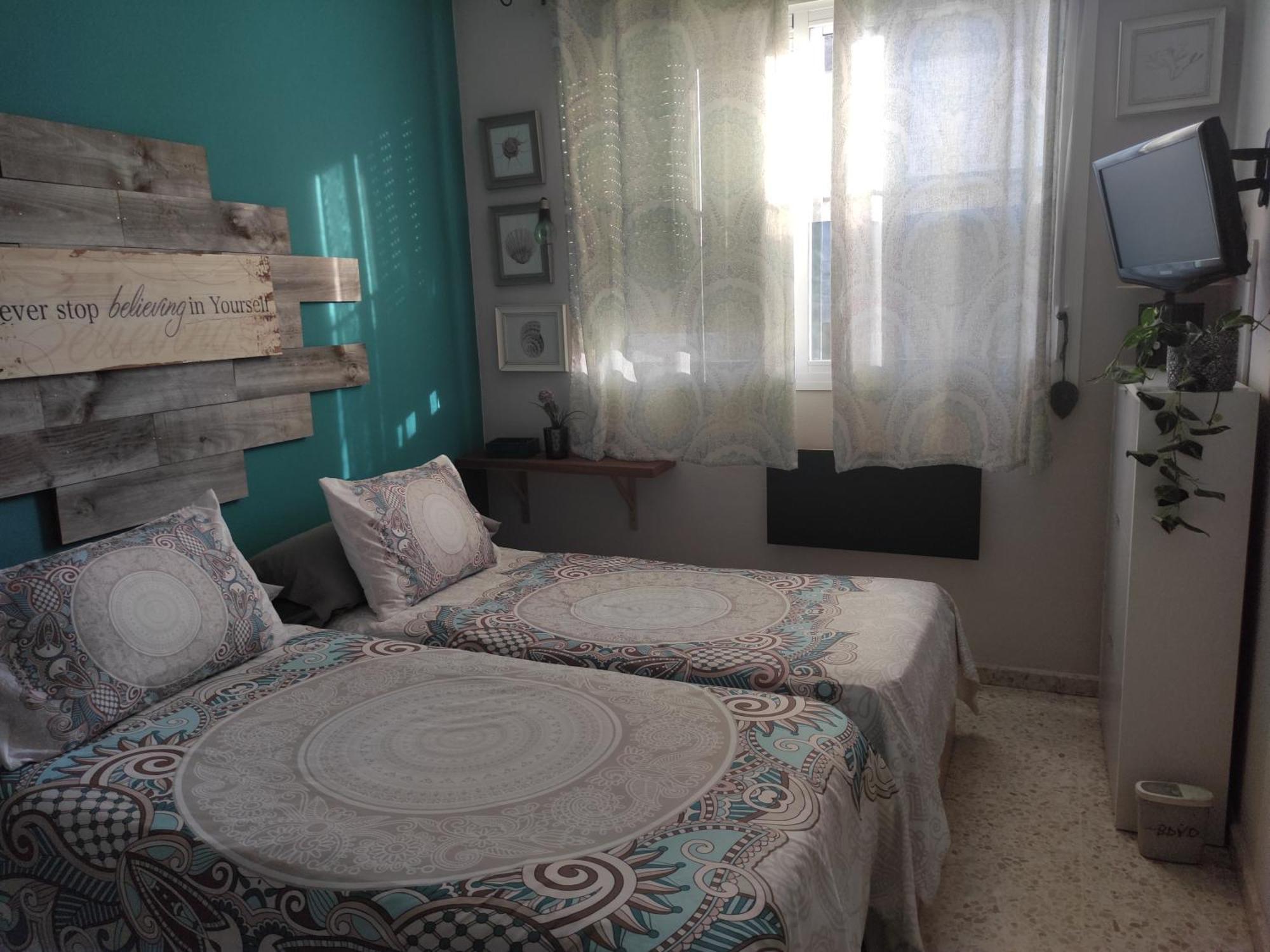 Habitacion Doble Con Aseo Compartido กอเรียเดลริโอ ภายนอก รูปภาพ