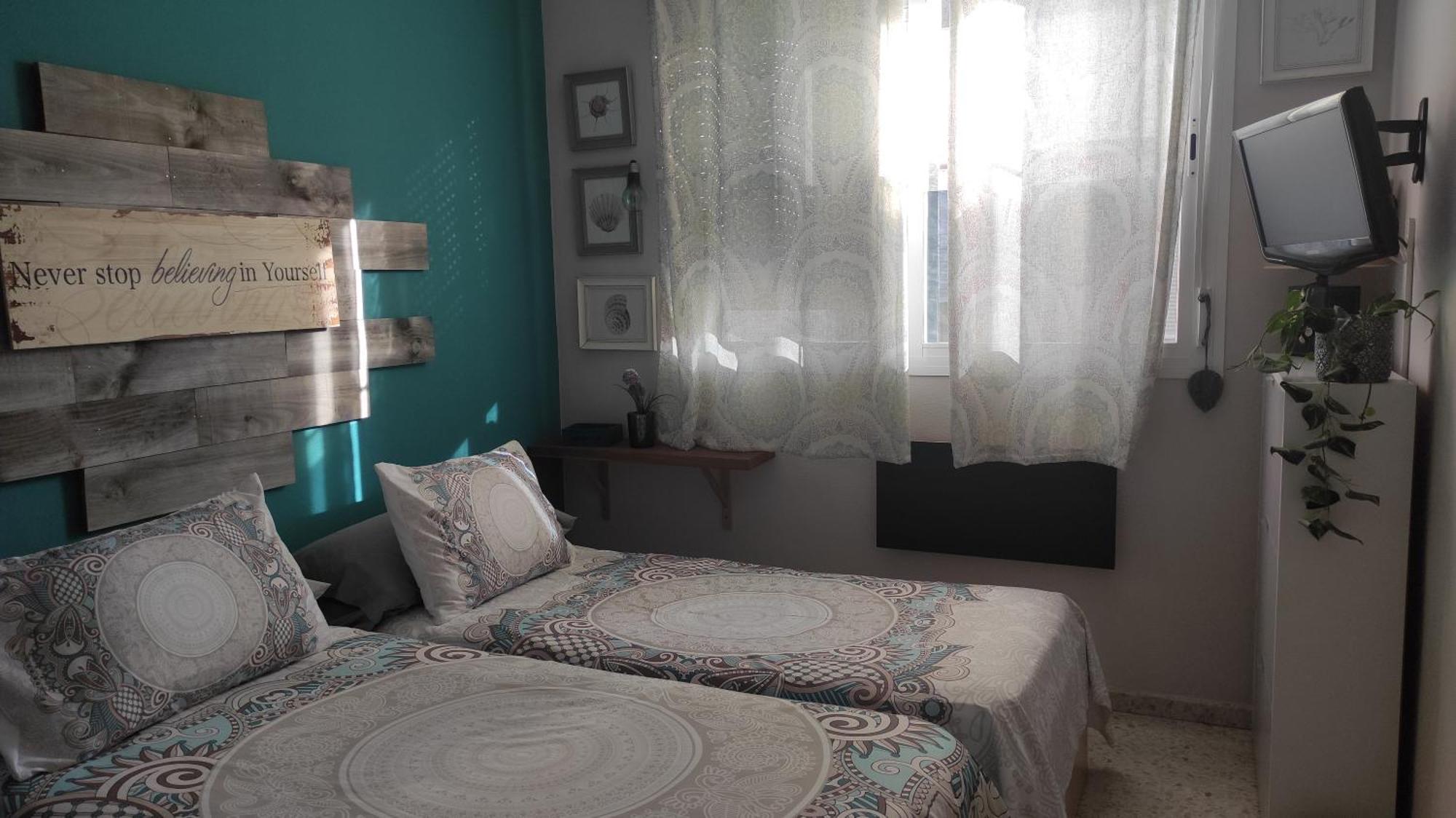 Habitacion Doble Con Aseo Compartido กอเรียเดลริโอ ภายนอก รูปภาพ